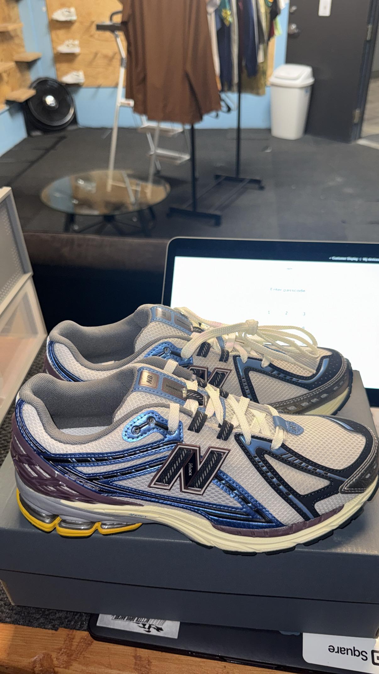 Pair #03