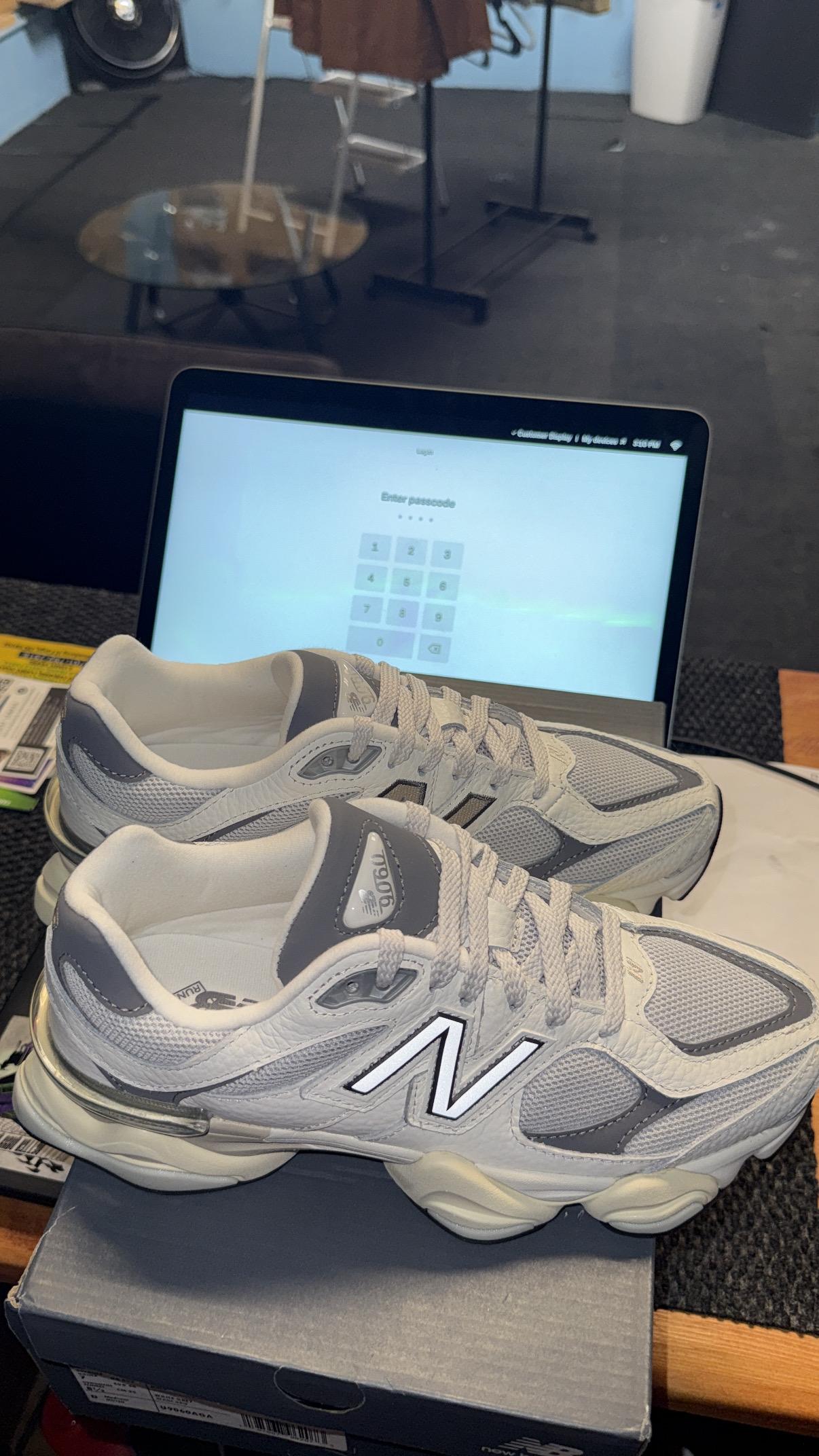 Pair #06